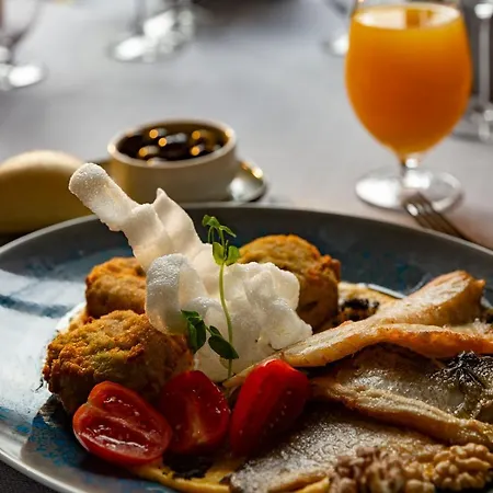 Cesarskie Ogrody 3* Svinoústí