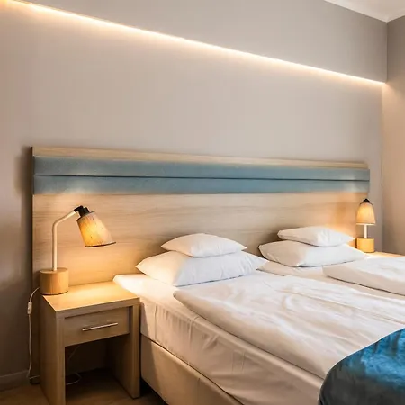 Hotel Cesarskie Ogrody 3*