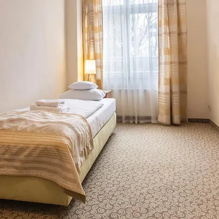 Cesarskie Ogrody Отель 3*