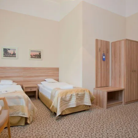 Cesarskie Ogrody Hotel 3*