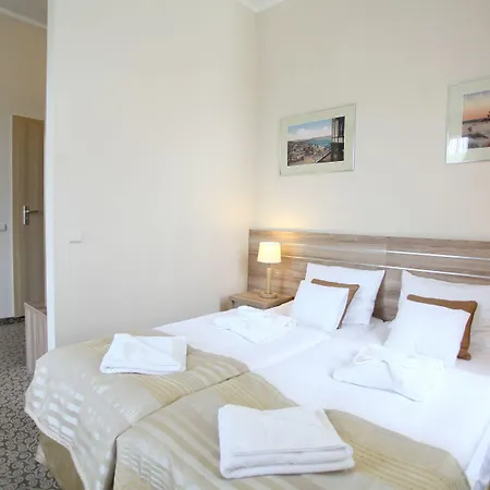 Cesarskie Ogrody ホテル