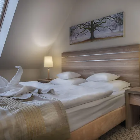 Cesarskie Ogrody 3* Svinoústí