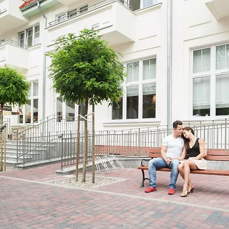 Cesarskie Ogrody 3* Svinoústí