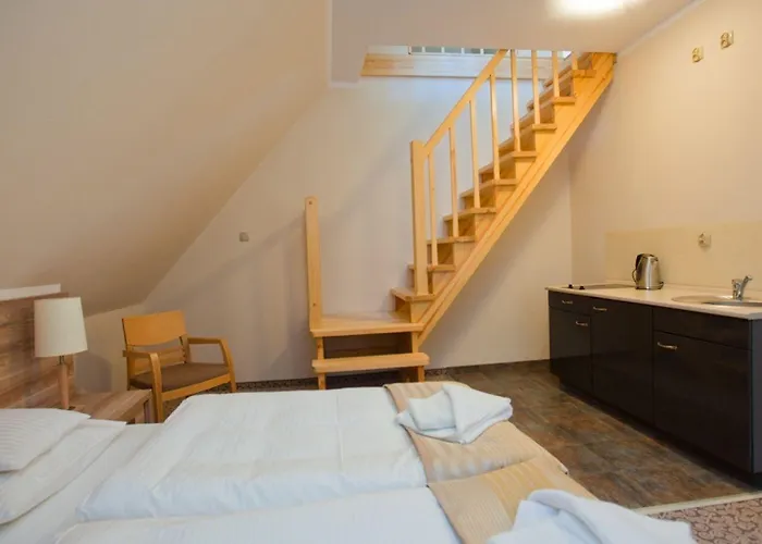 Hotel Cesarskie Ogrody 3*