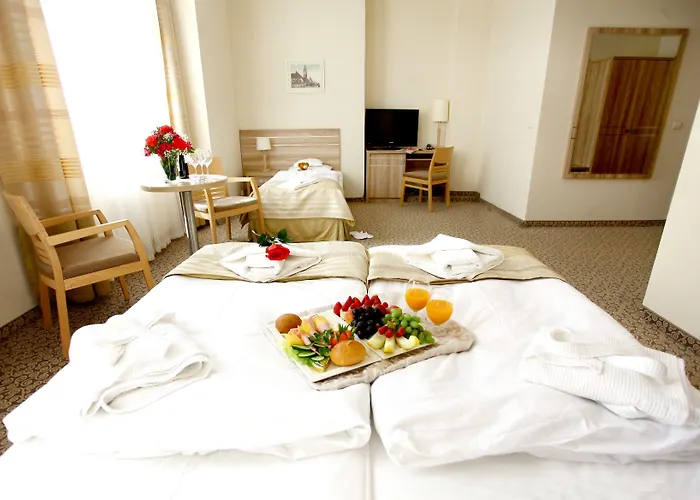 Cesarskie Ogrody Hotel 3*