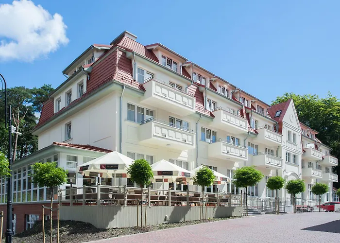 Hotel Cesarskie Ogrody 3*
